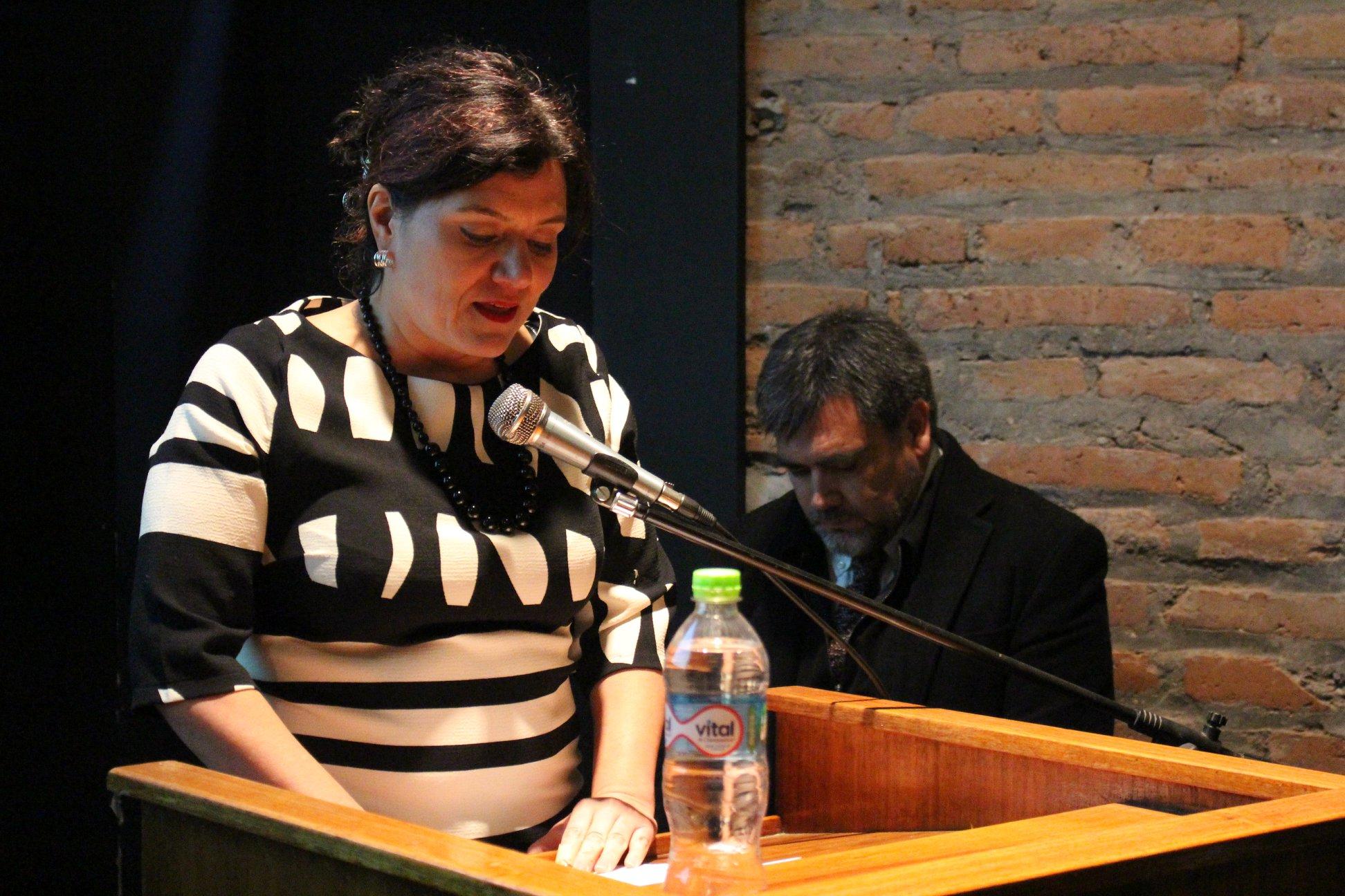 La directora Paola Jirón expresó que para el INVI relevante entregar este reconocimiento a Rodríguez, principalmente "porque tiene una trayectoria muy importante, tanto en Chile como América Latina".