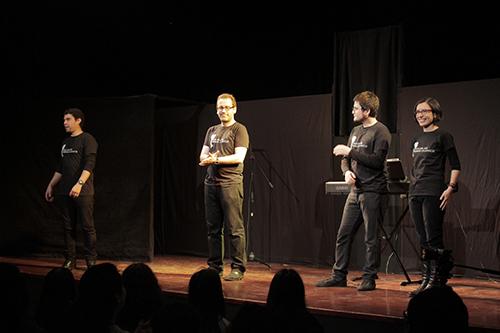 Equipo del Taller de Verso Clásico: Joaquín Zuleta, Francisco Cuevas, Ariel Núñez y Jéssica Castro