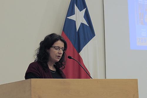 Prof. Leonora Reyes, parte del equipo editor del libro. 