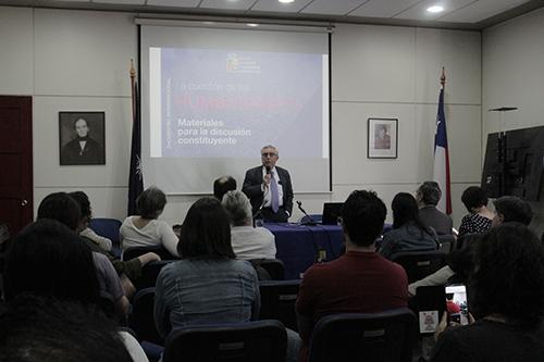 Prof. Ennio Vivaldi, rector de la U. de Chile.