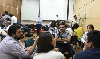 A la reunión asistieron tanto académicos como estudiantes.