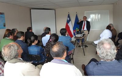El Rector Ennio Vivaldi, junto a otros académicos, autoridades sanitarias y productores de la zona participaron de la ceremonia de inauguración de la Sede Chiloé del laboratorio.