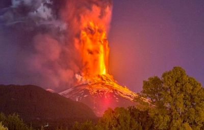 Volcán Villarrica tras la erupción de la madrugada del 3 de marzo. Foto: Radio Universidad de Chile. 
