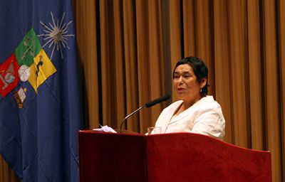 En su discurso, la profesora Victoria Castro se refirió con optimismo a la situación que atraviesa actualmente la U. de Chile.
