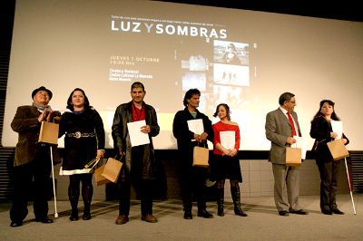 "Luz y Sombras", resultado del taller "Ceguera y baja visión, explorando otras maneras de mirar", reúne doce cortometrajes de los participantes.