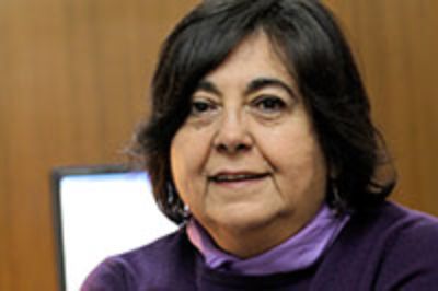 Profesora Cecilia Hidalgo, Presidenta del Consejo de Evaluación y primera mujer en el cargo.