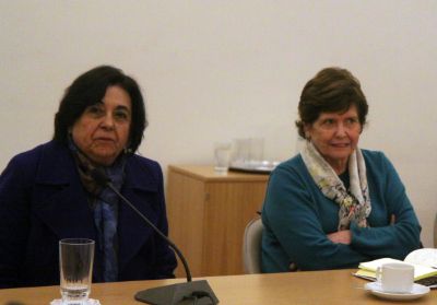 La presidenta del CEv, María Cecilia Hidalgo, junto a la directora del ICEI, María Olivia Mönckeberg son parte del CCI, formado el 2016. 