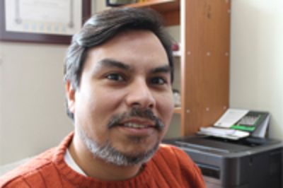 El Académico del INTA, Omar Porras, quien obtuvo recursos para un proyecto que busca evaluar los beneficios potenciales de los alimentos, incorporando variables biológicas y fisiológicas.