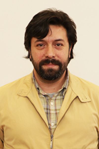 Artista visual y Senador Universitario Luis Montes Rojas.