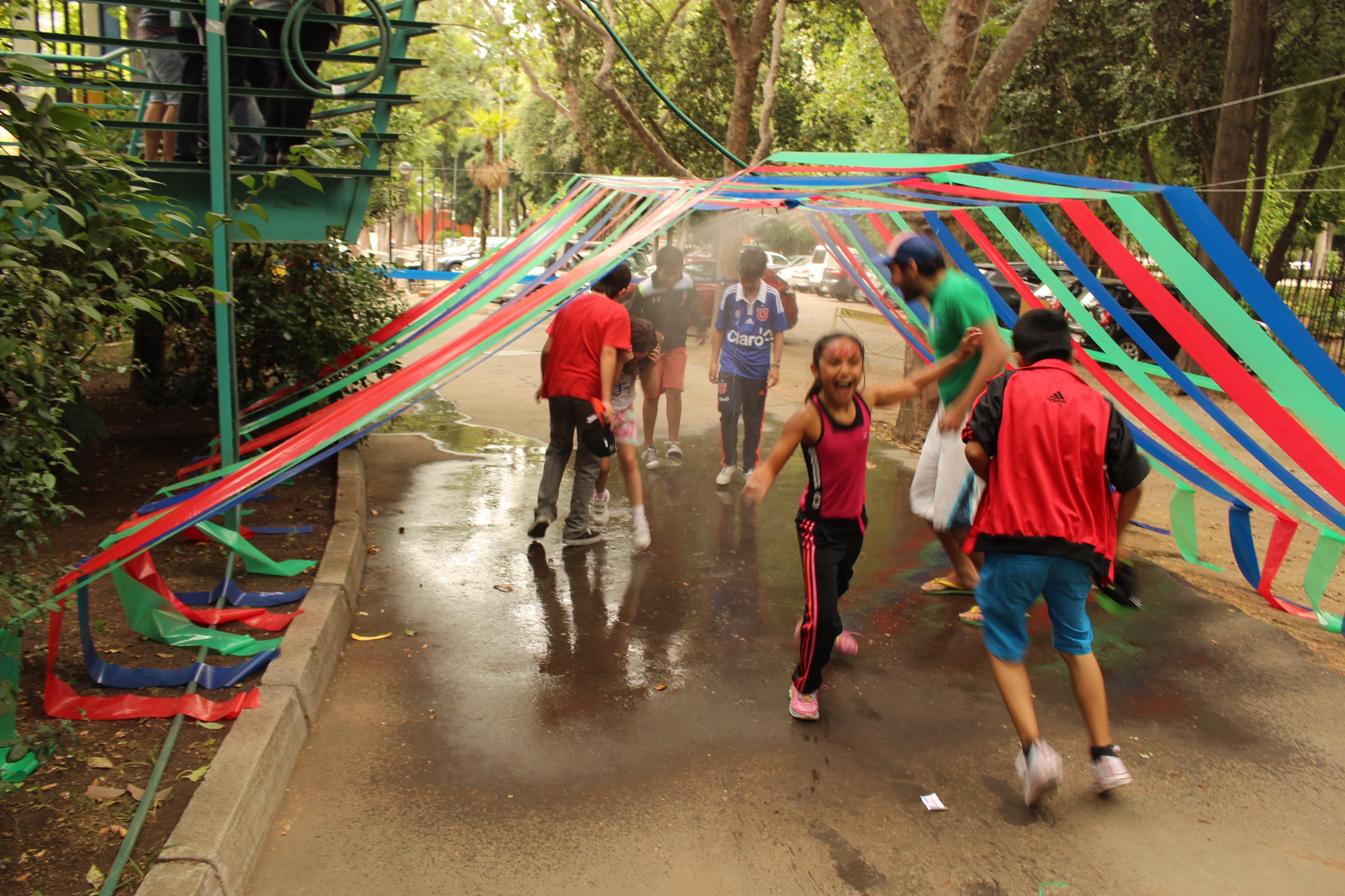 Juegos de agua y otras actividades deportivas y recreativas se realizaron en la jornada.