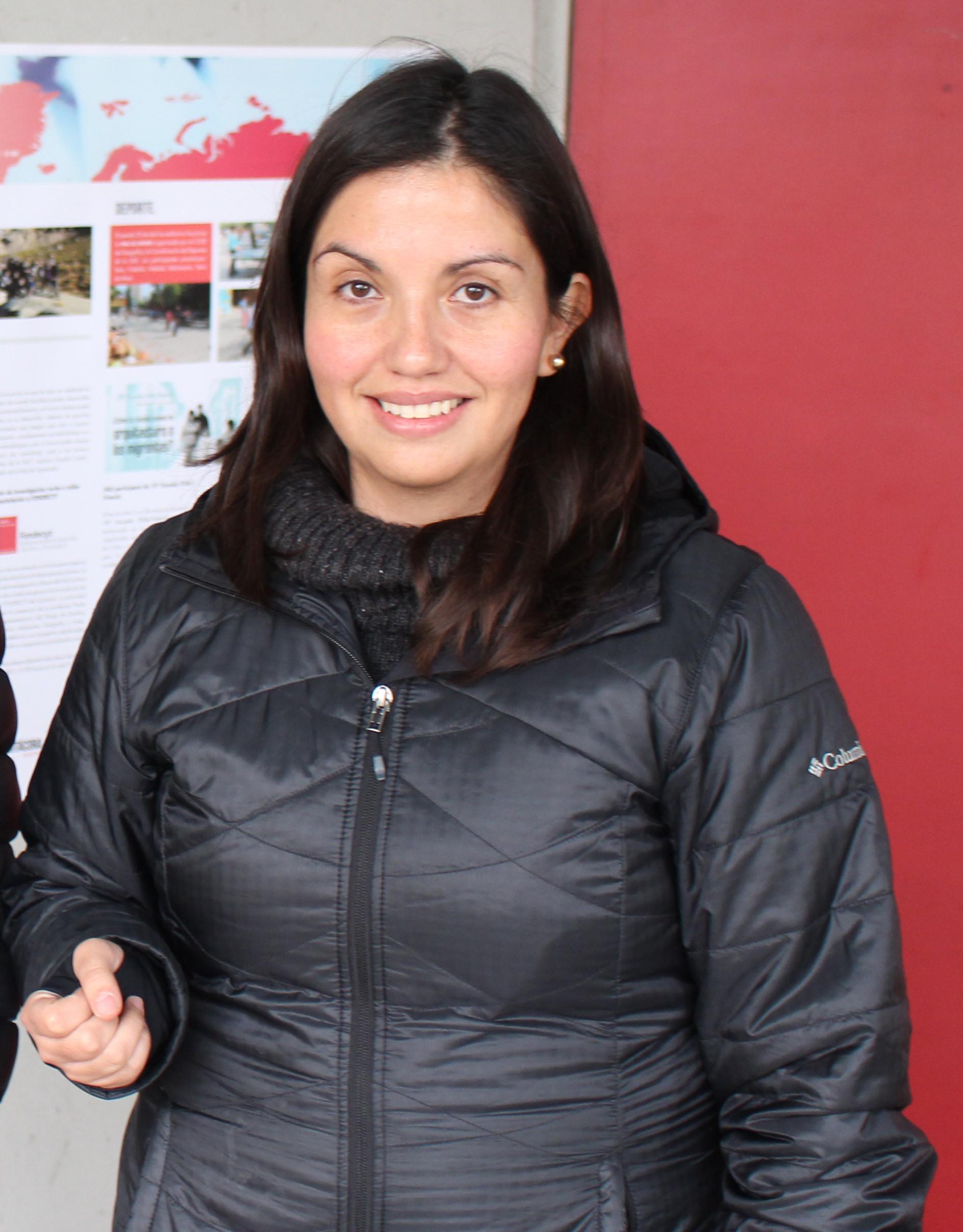 Profesora Lina Cárdenas, integrante de la comisión de innovación curricular de Diseño.