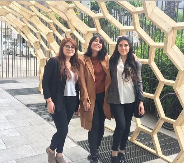 Equipo de trabajo del proyecto H-Biobased, las estudiantes FAU: Camila Canales, Camila Oteíza y Belén Lagos.