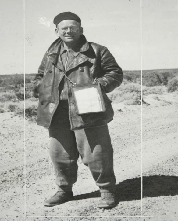 El geólogo y geógrafo finlandés Väinö Auer (1895 -1981), registró en sus viajes a la Patagonia el patrimonio de Tierra de Fuego por escrito y con fotografías. 