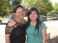 Ninoska Huerta junto a su madre viajaron desde Arica a la FAVET