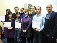 Todo el equipo que trabajó en el Diploma de Estudios Ibéricos, los alumnos certificados y el Director del Depto. de Lingüística, profesor Abelardo San Martin.