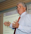 El Prof. Guillermo Figueroa de INTA dictó una clase magistral sobre la inocuidad de los alimentos en Chile