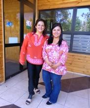 "Ahora me siento más preparada. Rehabilitar el medio ambiente me encantó, si hubiera conocido esto antes,hubiera estudiado ingeniería forestal", señaló Pamela Carvajal junto a Yolanda Nuñez.
