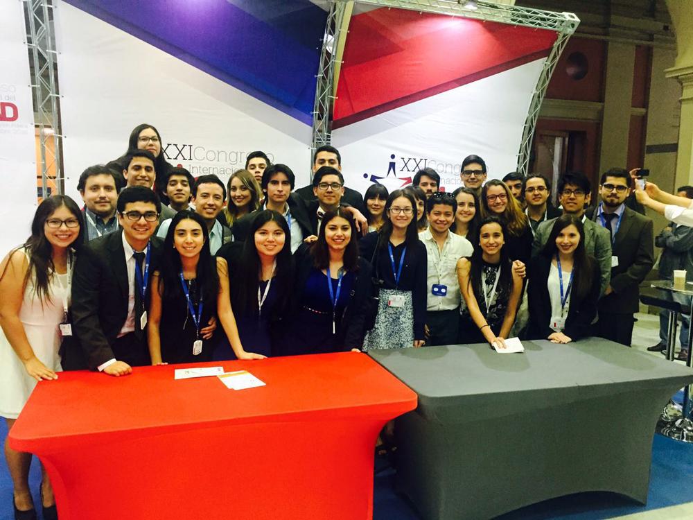 Académicos y estudiantes del INAP participan en el Congreso del CLAD