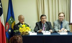 Emb. Jaime Pérez Vidal, Prof. José Morandé Lavín y Prof. Fernando Laiseca