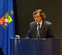 Vicerrector de Asuntos Académicos de la Universidad de Chile, Prof. Iñigo Díaz Cuevas.