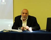 Prof. Eugenio Chahuán, Director Académico del Diploma de Postítulo "Los árabes y el Islam en la Era Global: discurso, soberanía y poder"