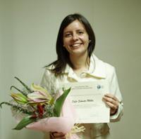Sofía Shuster Ubilla recibió la Beca José Garrido por rendimiento académico.