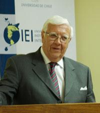 Director Adjunto del IEI, Prof. Walter Sánchez G.
