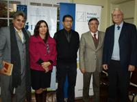 Los profesores Daniel Parodi, Paz Milet, Sergio González; el Director del IEI, José Morandé, y el representante de la Fundación KAS, Winfried Jung.