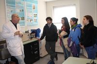 Secundarios visitan "Laboratorios Abiertos" en Facultad de Odontología