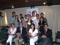 Decano Ramírez y Dr. Jiménez reunidos con a alumnos de la Universidad del Valle.