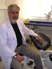 Dr. Raúl Saez Salgado.