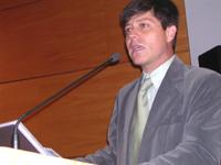 Dr. Hernán Palomino, Subdirector del Departamento del Niño y Ortopedia Dento Maxilar y Presidente de la Spociedad de Ortodoncia de Chile.