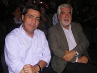 Decano Jorge Gamonal junto a Prof. Juan Pablo Cárdenas, Director de Radio Universidad de Chile 