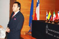 Director de la Escuela de Graduados, Dr. Juan Carlos Carvajal, durante su alocución en la Bienvenida