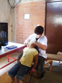 Odontología U Chile crece junto a Un techo para Chile