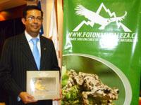 Presentado libro del portal web "Foto Naturaleza" en el que participa el Dr. Cristian Vergara