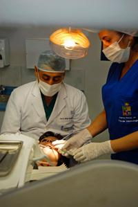Programa Cierre de Brechas: Cirujanos dentistas por Chile
