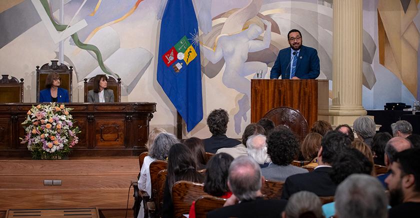 Ministro de Educación: "La U. de Chile ha servido fielmente a la vocación pública que la inspiró"