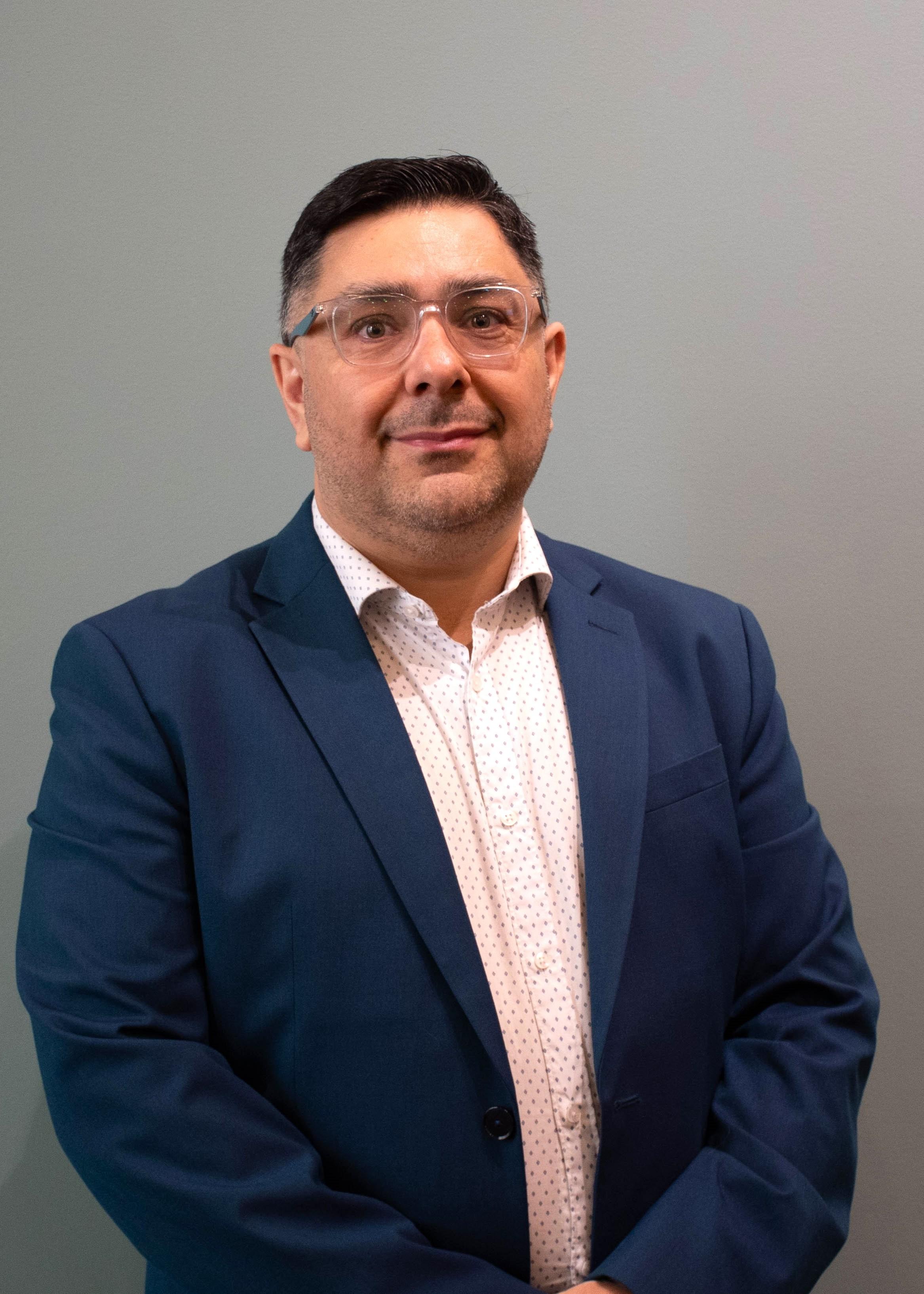 SISIB: jefe de Medios Digitales lanza libro sobre optimización web