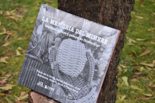 Académica de la U. de Chile lanza "La Memoria del Mimbre" 