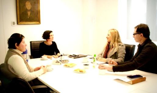 Reunión con la directora de Relaciones Internacionales, Prof. Alejandra Bottinelli, y el director Académico, Prof. Mauricio Folchi