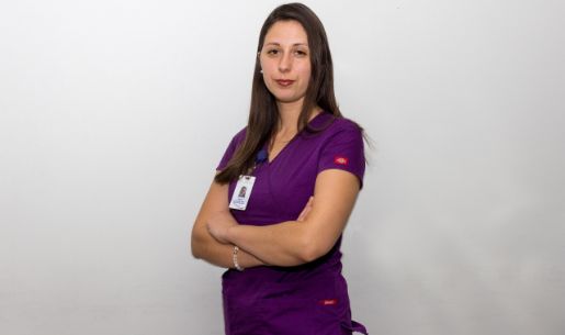 Yasna Franulic finaliza MNA con tesis sobre tratamiento dietético para la constipación crónica en pacientes pediátricos con discapacidad neurológica