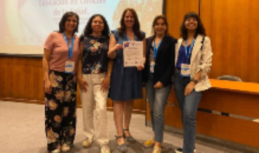 Profesoras Karen Basfi-Fer, Paola Cáceres, Evelyn Bustamante, Claudia Gacitúa y Carolina Barrera