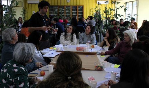 Diálogos Intergeneracionales Campus Eloísa Díaz. 