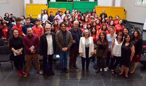 Firma de convenio de colaboración entre la Facultad de Artes, VAEC y PACE Uchile