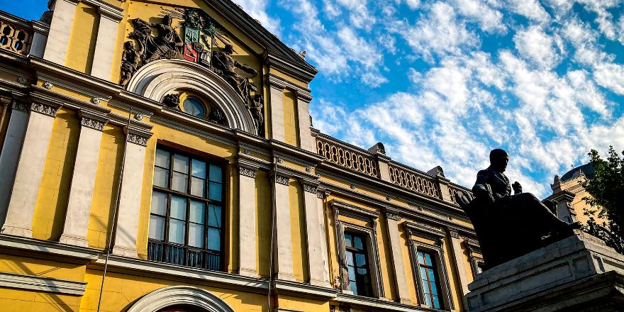 Integrantes de la comunidad Universidad de Chile destacan en los 100 jóvenes líderes 2025