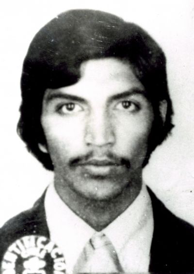 Detenido el 20 de noviembre de 1974 por agentes de la DINA, Mahuida estudiaba en el por entonces Instituto Pedagógico la carrera de Pedagogía en Inglés.