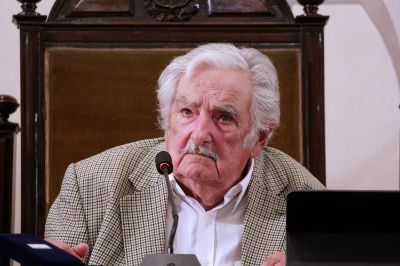 José “Pepe” Mujica: "Ustedes tienen la responsabilidad del futuro de nuestra historia. Han heredado nuestras frustraciones, nuestros dolores, nuestros sueños, nuestra república”.