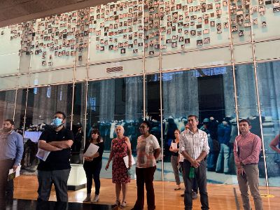 Durante la jornada de la tarde, as y los integrantes de la Cátedra de AUGM asistieron a una visita guiada al Museo de la Memoria y los Derechos Humanos