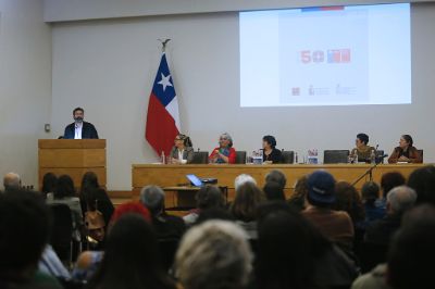 El coordinador académico de la Cátedra de Derechos Humanos de la Vicerrectoría de Extensión y Comunicaciones de la Universidad de Chile, Claudio Nash, recalcó la importancia en el respeto por los derechos humanos.